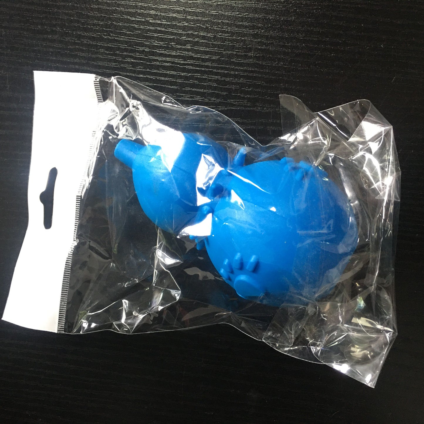 Treats dispenser toy